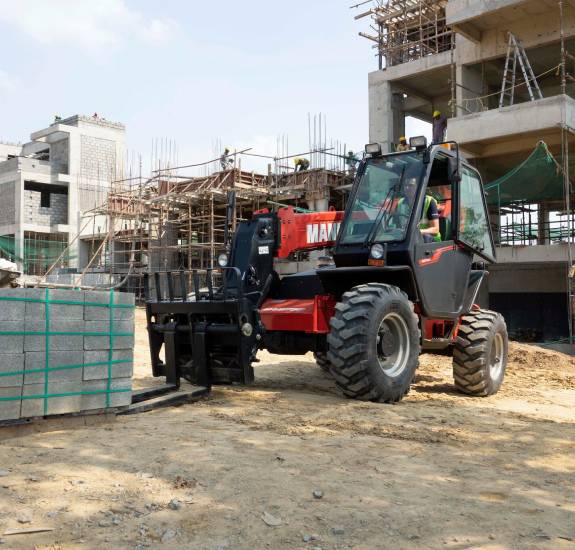straight-boom-lift-img